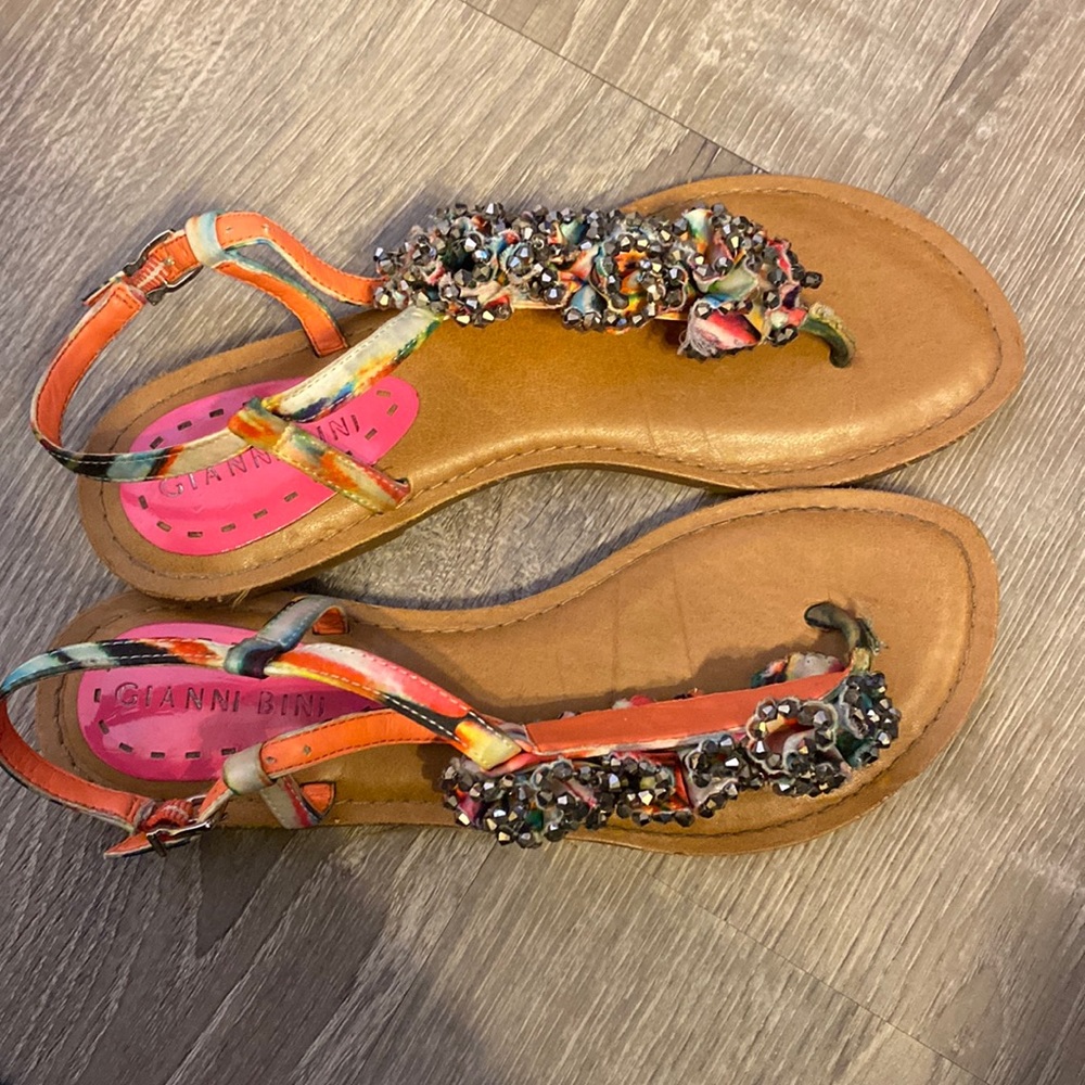 Gianni Bini summer sandals